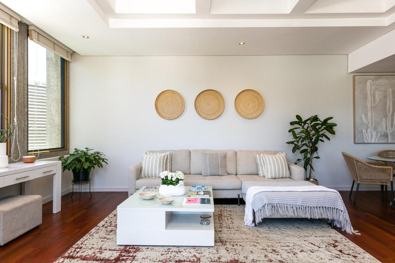 Apartment #1604 Cartwright -diamond In The Sky *